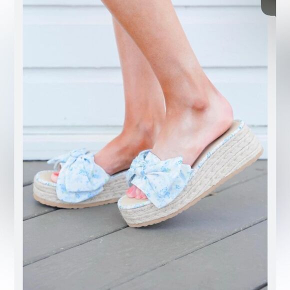 Altar'd State Light Blue Espadrille Slides - Picture 4 of 7